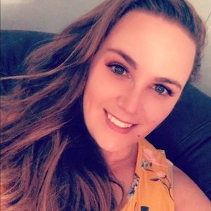 Meet your Posher, Candice